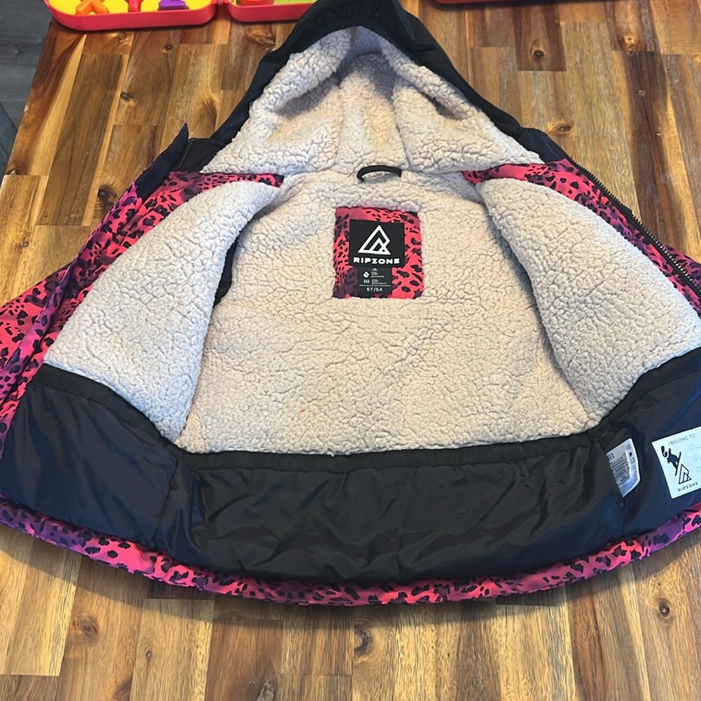 RIPZONE winter jacket - Picture 9 of 10